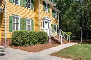 505 Heathridge Ln, Cary, NC 27513 - Photo 5