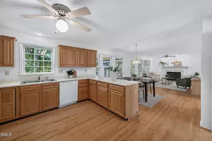 505 Heathridge Ln, Cary, NC 27513 - Photo 27