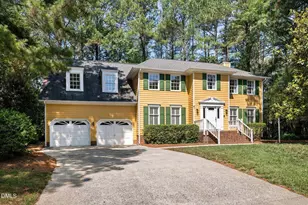 505 Heathridge Ln, Cary, NC 27513 - Photo 3