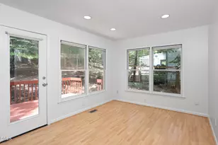 211 Oxford Hills Dr, Chapel Hill, NC 27514 - Photo 11