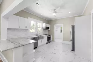 220 Beaman St, Clinton, NC 28328 - Photo 11