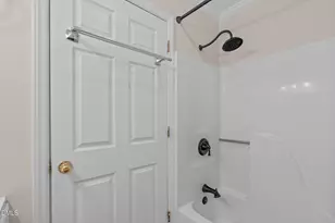 8109 Round Oak Rd, Raleigh, NC 27616 - Photo 27