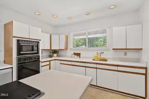 310 E Alton St, Durham, NC 27707 - Photo 17