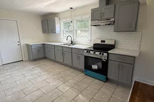 107 Central Ave, Siler City, NC 27344 - Photo 9