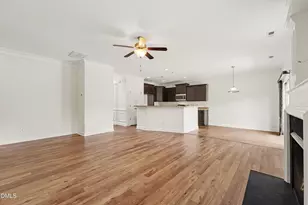 2703 Fern Willow Ct, Fuquay-Varina, NC 27526 - Photo 5
