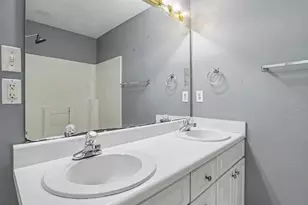 829 Rainer Ct, Garner, NC 27529 - Photo 9