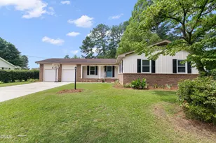 1002 E Maplewood Dr, Benson, NC 27504 - Photo 1