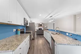 1002 E Maplewood Dr, Benson, NC 27504 - Photo 17