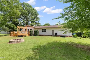 1002 E Maplewood Dr, Benson, NC 27504 - Photo 35