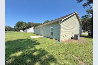 404 S Eastwood Drive, Benson, NC 27504 - Photo 17