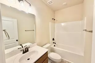 404 S Eastwood Dr, Benson, NC 27504 - Photo 15