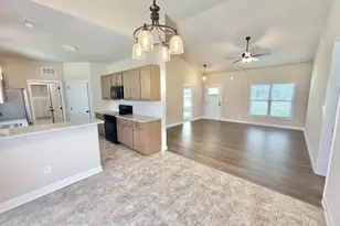 404 S Eastwood Dr, Benson, NC 27504 - Photo 7