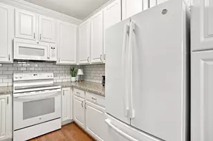 304 Vinca Cir, Cary, NC 27513 - Photo 9