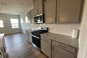 3230 Pelican Ln, Durham, NC 27703 - Photo 11