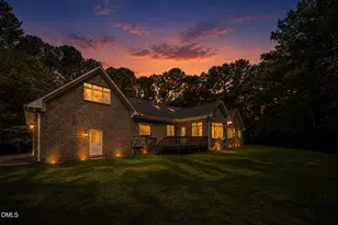 1021 Reaves Dr, Chapel Hill, NC 27516 - Photo 43