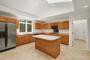 1021 Reaves Dr, Chapel Hill, NC 27516 - Photo 13
