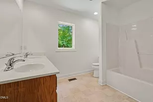 1021 Reaves Dr, Chapel Hill, NC 27516 - Photo 31
