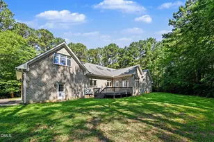 1021 Reaves Dr, Chapel Hill, NC 27516 - Photo 39