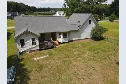105 Bryant Drive, Smithfield, NC 27577 - Photo 5