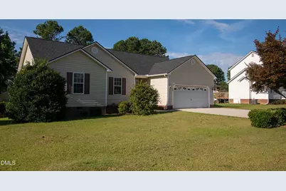 20 Boardwalk Avenue, Benson, NC 27504 - Photo 9