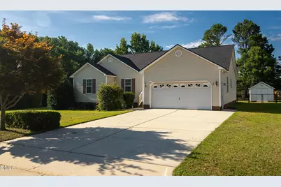 20 Boardwalk Avenue, Benson, NC 27504 - Photo 9