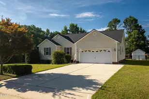 20 Boardwalk Ave, Benson, NC 27504 - Photo 9