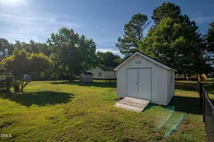 20 Boardwalk Ave, Benson, NC 27504 - Photo 7