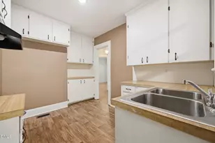 936 W Haven Blvd, Rocky Mount, NC 27803 - Photo 13