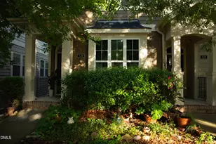 130 S Camellia St, Chapel Hill, NC 27516 - Photo 3