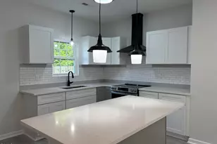 1111 Lincoln St SE, Wilson, NC 27893 - Photo 3