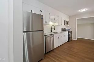 5609 Bowman Ct, Fayetteville, NC 28304 - Photo 9