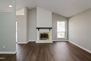 5609 Bowman Ct, Fayetteville, NC 28304 - Photo 7