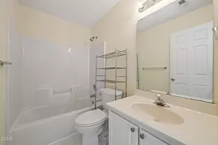 101 Rocklyn Ln, Apex, NC 27502 - Photo 33
