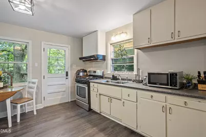 122 Taylor Street, Chapel Hill, NC 27514 - Photo 9