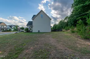 906 Ribbonleaf Ln, Fuquay-Varina, NC 27526 - Photo 19