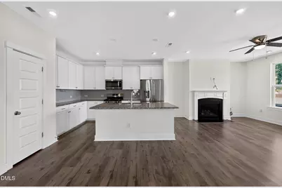 470 Clark Creek Lane, Cary, NC 27519 - Photo 3