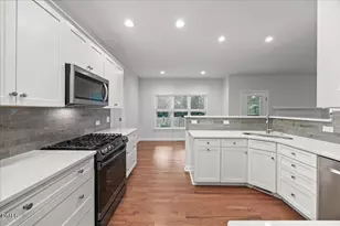 4616 Thendara Way, Raleigh, NC 27612 - Photo 9