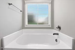 111 Oakbridge Wy, Princeton, NC 27569 - Photo 33