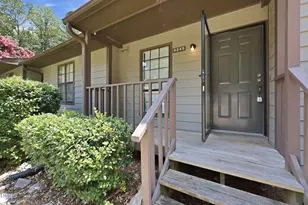 4245 The Oaks Dr, Raleigh, NC 27606 - Photo 15