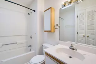 386 Summerwalk Cir, Chapel Hill, NC 27517 - Photo 21
