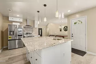 820 E Cardinal Dr, Fuquay-Varina, NC 27526 - Photo 5