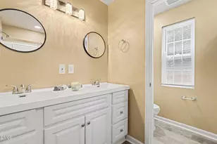 820 E Cardinal Dr, Fuquay-Varina, NC 27526 - Photo 13