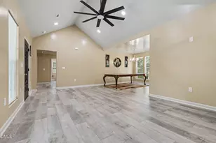 820 E Cardinal Dr, Fuquay-Varina, NC 27526 - Photo 9