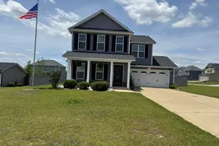 1204 Piper Ct, Hope Mills, NC 28348 - Photo 1