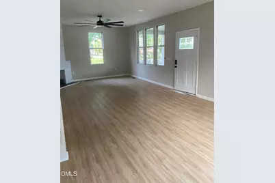 402 N Orange Avenue, Dunn, NC 28334 - Photo 3