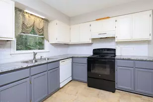 825 Rawls Dr, Raleigh, NC 27610 - Photo 19