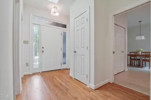 1 Ellsworth Ct, Chapel Hill, NC 27517 - Photo 7