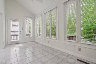 1 Ellsworth Ct, Chapel Hill, NC 27517 - Photo 27