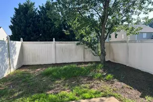 137 Buchanan Ln, Clayton, NC 27527 - Photo 17