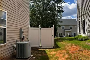 137 Buchanan Ln, Clayton, NC 27527 - Photo 19